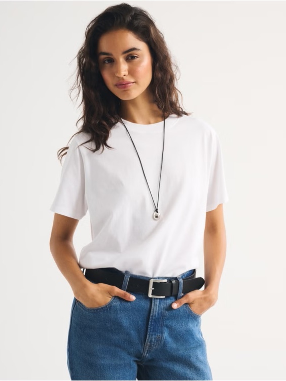 Abercrombie & Fitch White Short Sleeve Crew Tee